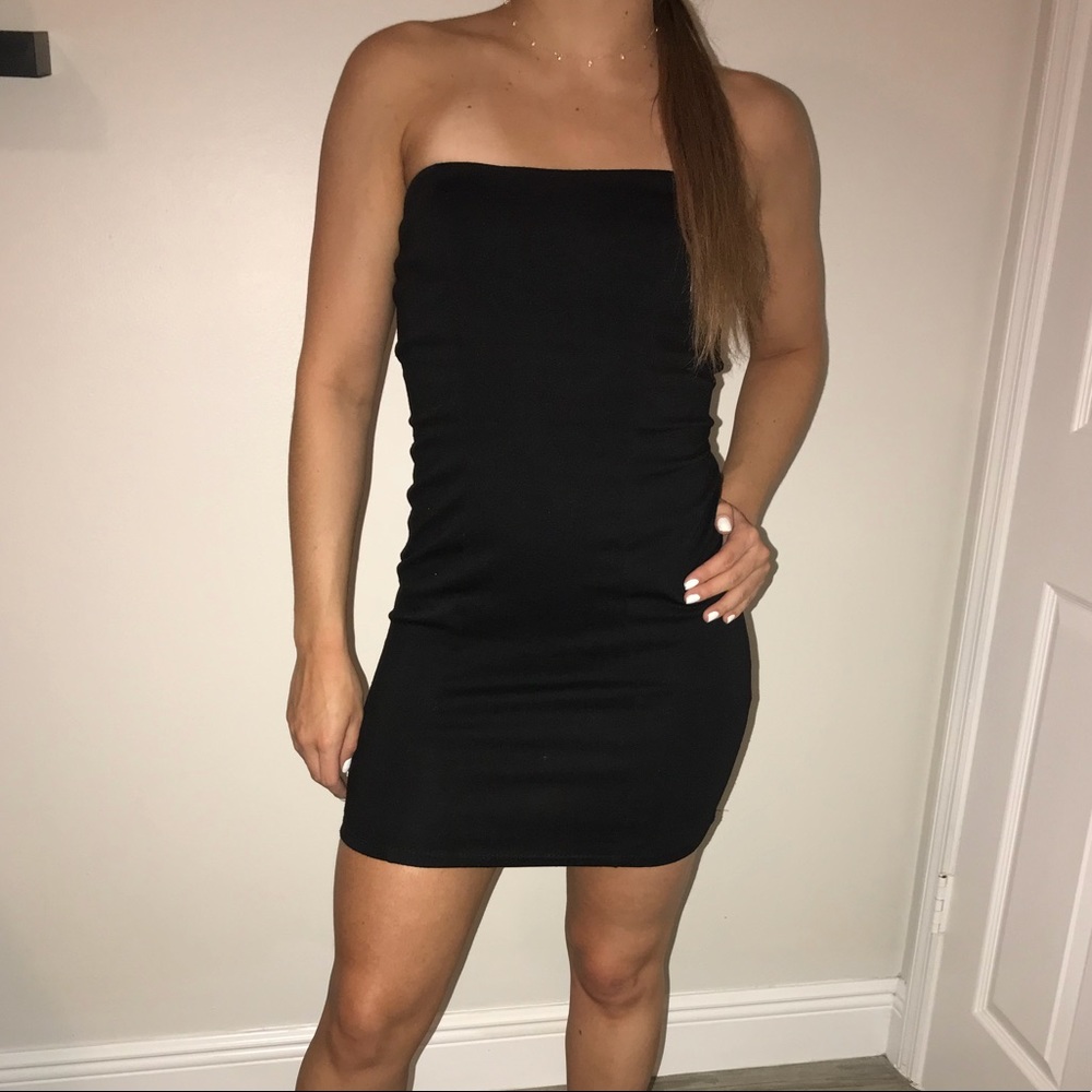 Strapless LBD